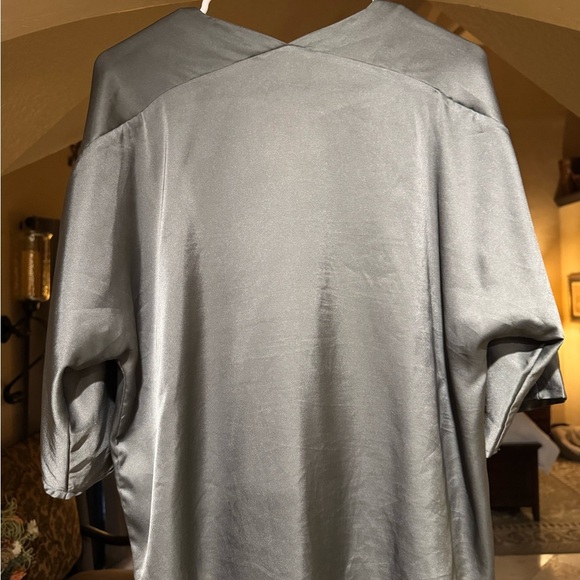 Banana Republic Metallic Gray Women's Blouse - Picture 3 of 3